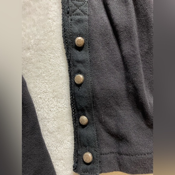 Aratta Elegant Black Blazer with Velvet Accents - Picture 9 of 11